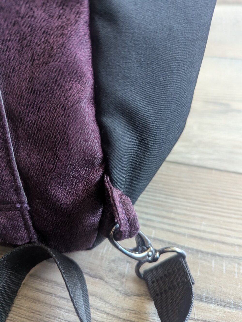 Sherpani Sojourn Travel Anti Slash Convertible Tote Backpack Purple Black - Picture 15 of 16